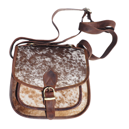 Lederen crossbody tas met koeienhuid en gesp